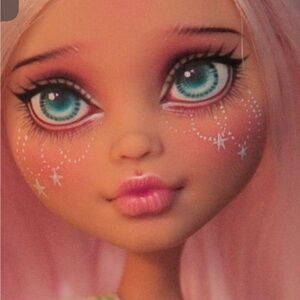 Meet your Posher, Estephania